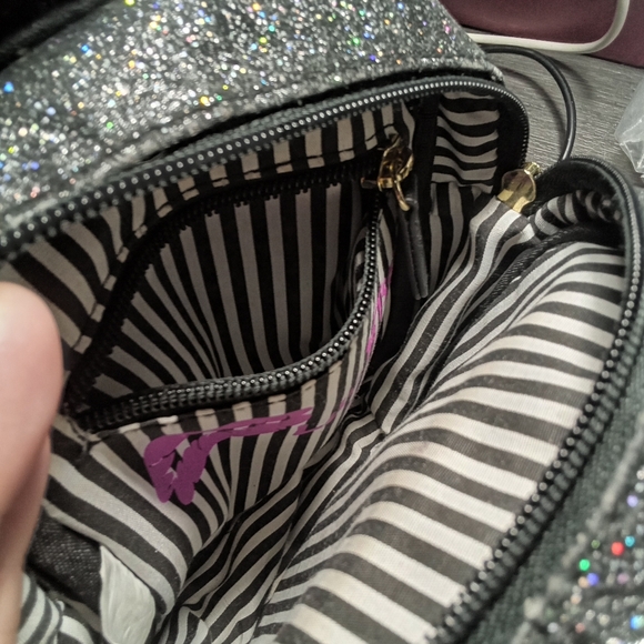 Betsey Johnson mini backpack - Picture 6 of 8